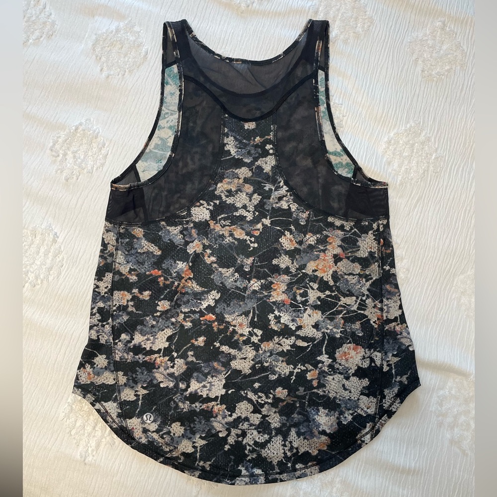 Lululemon Tank - Picture 2 of 3